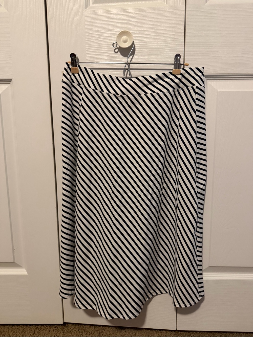 HALARA Black and White Striped Asymmetrical Wrap Skirt - Picture 3 of 3